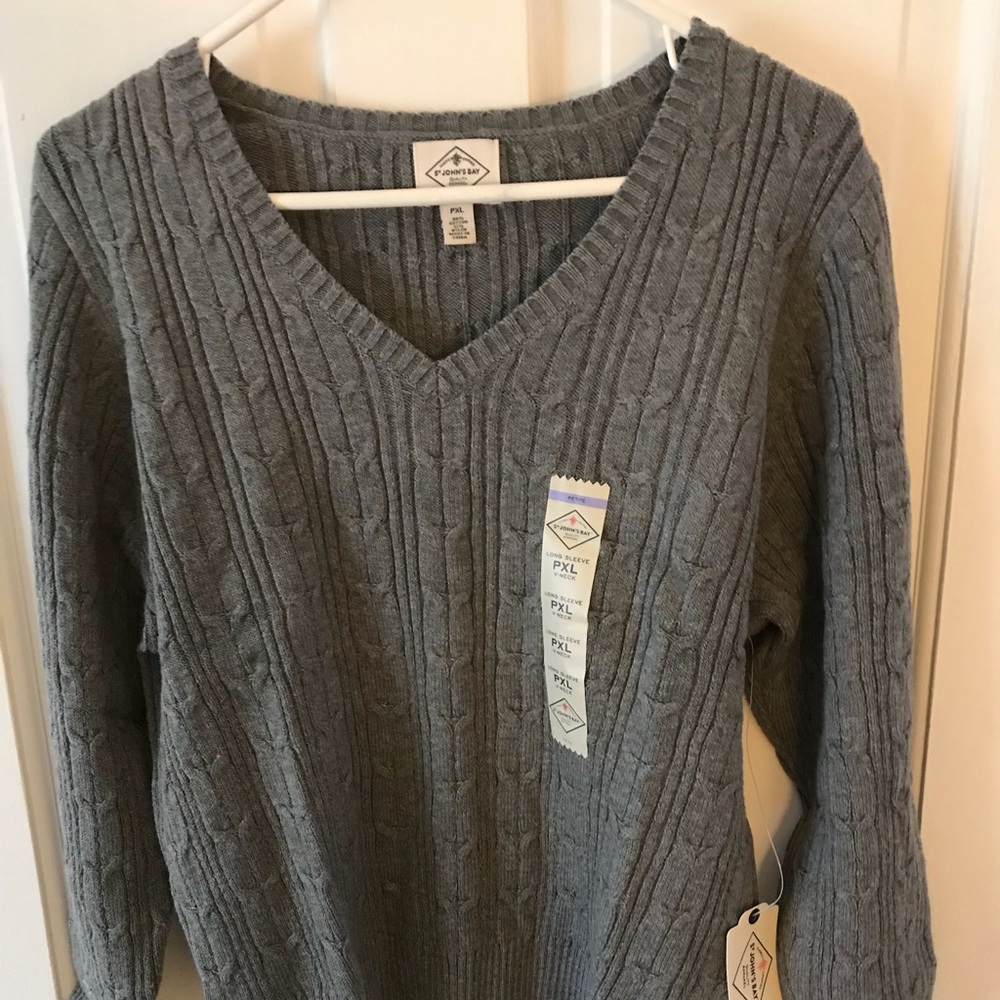 St. John’s Bay Petite Long Sleeve V Neck Sweater